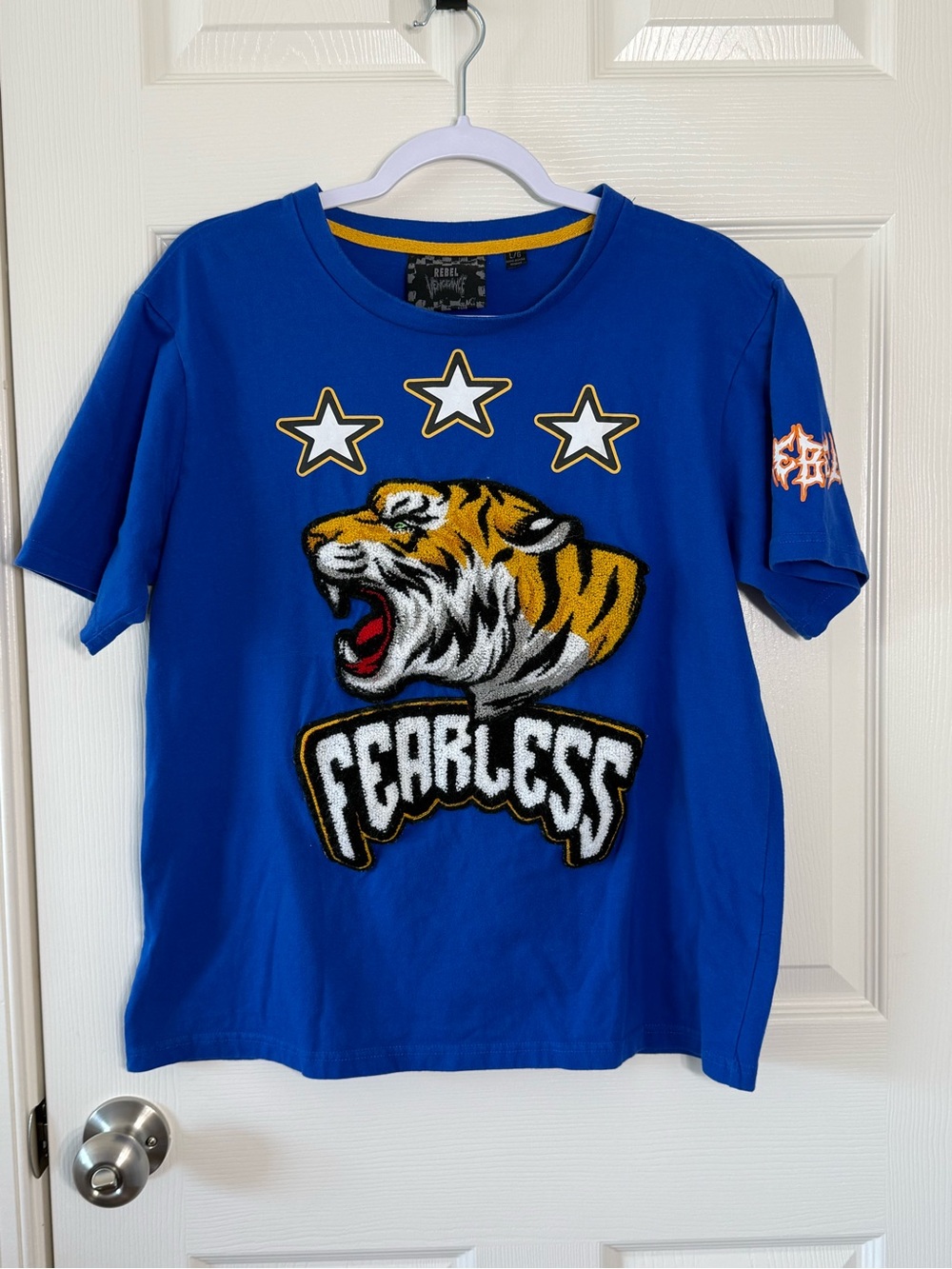 Rebel Vengeance Tiger Shirt Large Fearless Chenille Embroidered Y2K Streetwear